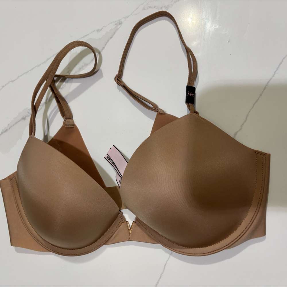 Victorias Secret Push Up Bra NEW WITH TAGS 34C Tan
Elegant Tan Women's Bra